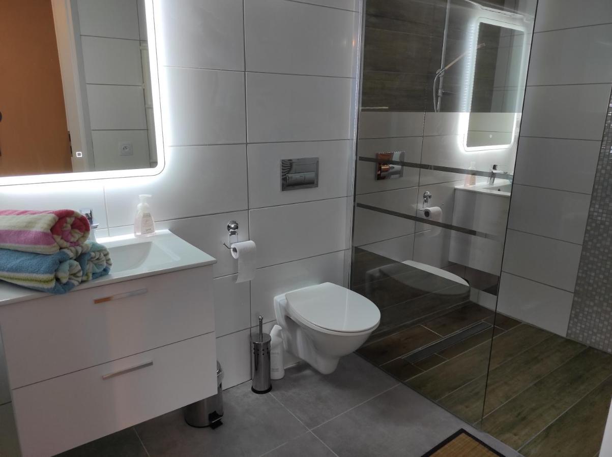 Appartement Redkot 40A à Zielona Góra Extérieur photo